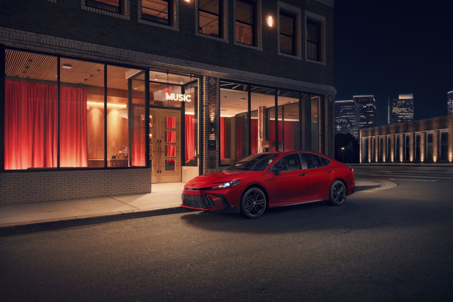 Toyota_Camry_Nightshade_Edition_1